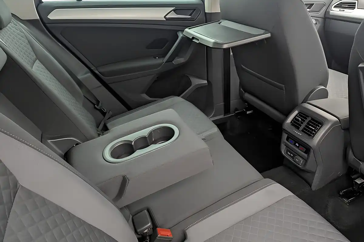 Used 2019 Volkswagen Tiguan Match Indium Grey - Interior and Exterior details 17