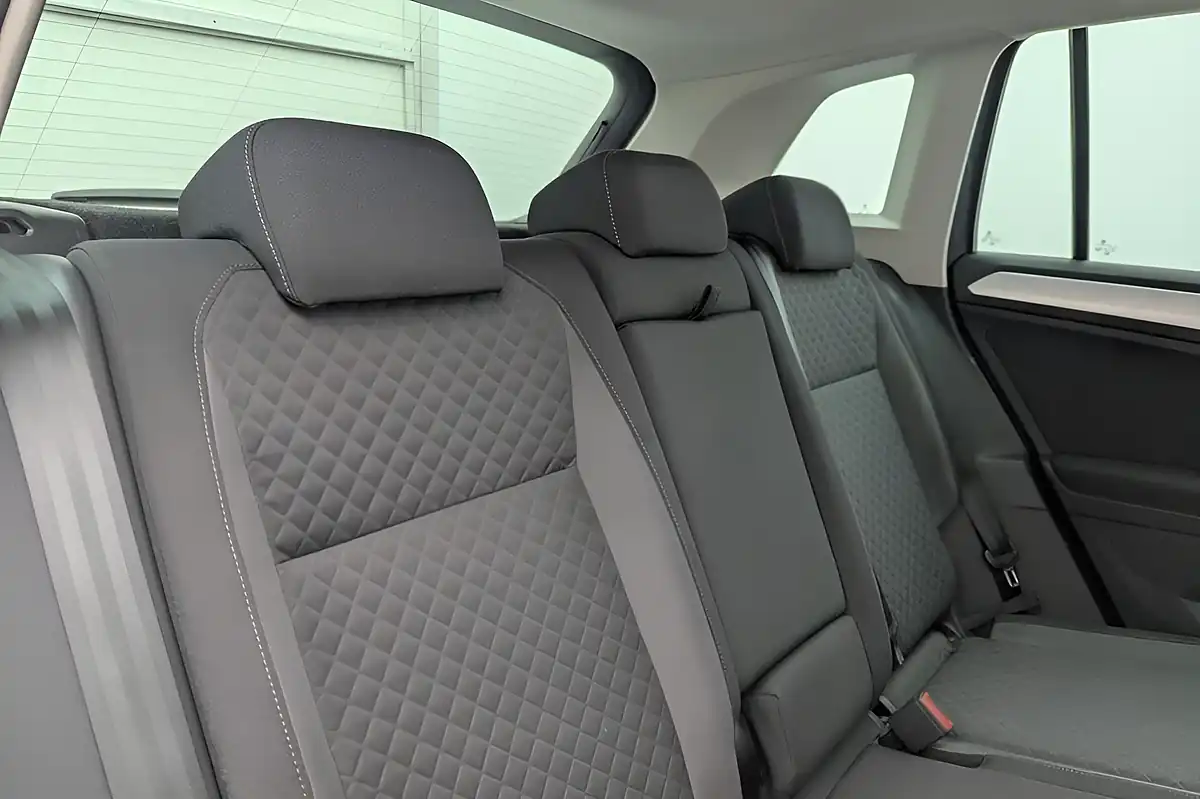 Used 2019 Volkswagen Tiguan Match Indium Grey - Interior and Exterior details 18