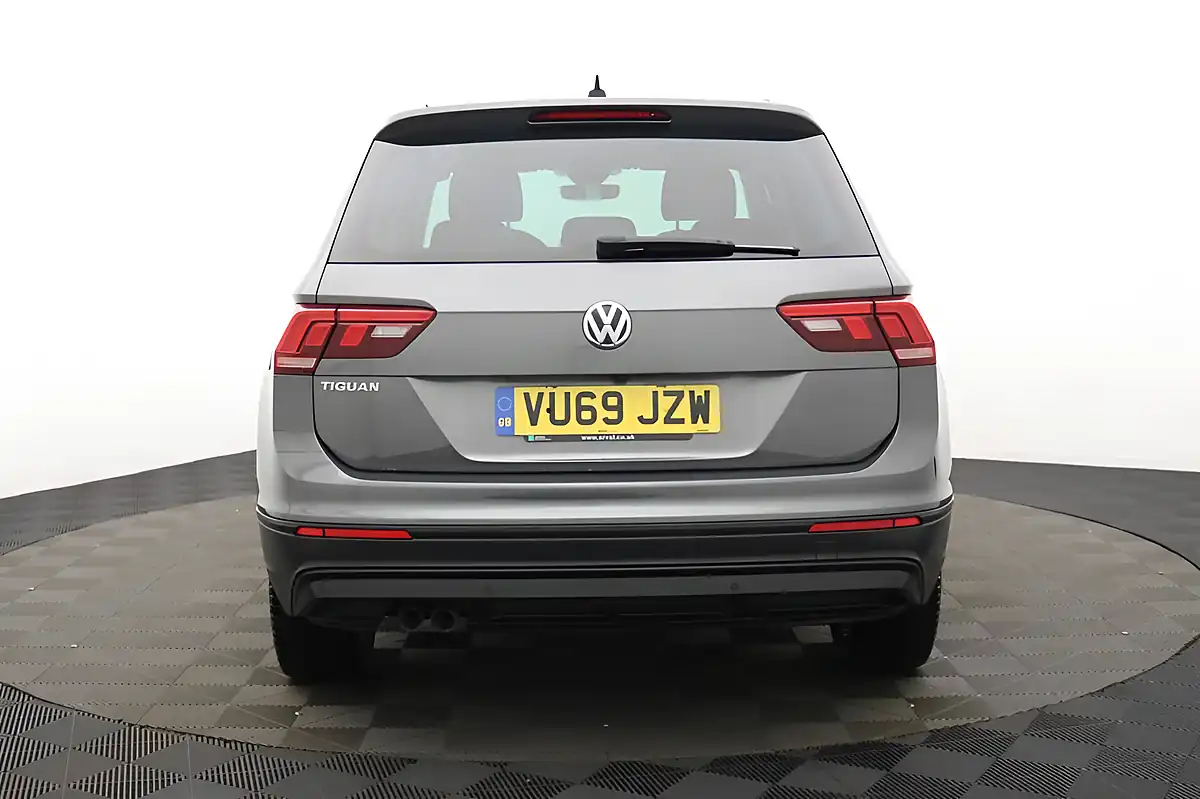 Used 2019 Volkswagen Tiguan Match Indium Grey - Interior and Exterior details 4