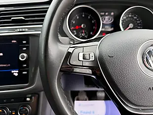 Used 2019 Volkswagen Tiguan Match Silver - Interior and Exterior details 14