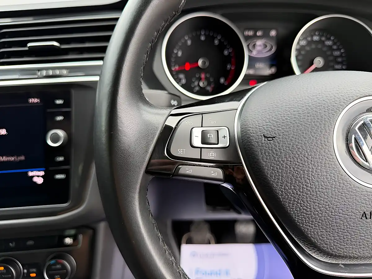 Used 2019 Volkswagen Tiguan Match Silver - Interior and Exterior details 14