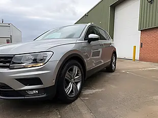 Used 2019 Volkswagen Tiguan Match Silver - Interior and Exterior details 18