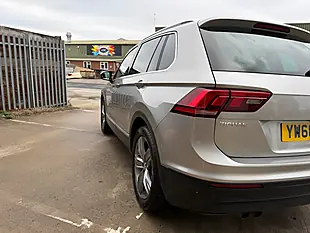 Used 2019 Volkswagen Tiguan Match Silver - Interior and Exterior details 20