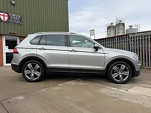 Used 2019 Volkswagen Tiguan Match Silver - Interior and Exterior details 7