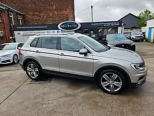 Used 2019 Volkswagen Tiguan Match Silver - Interior and Exterior details 3