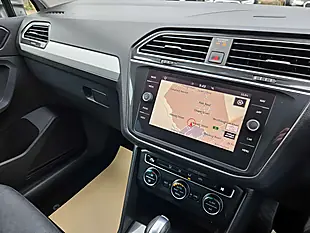 Used 2019 Volkswagen Tiguan Match Silver - Interior and Exterior details 6