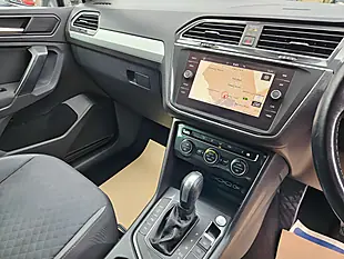 Used 2019 Volkswagen Tiguan Match Silver - Interior and Exterior details 8