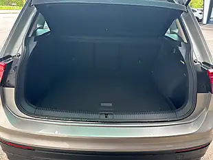 Used 2019 Volkswagen Tiguan Match Silver - Interior and Exterior details 11