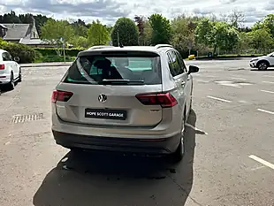 Used 2019 Volkswagen Tiguan Match Silver - Interior and Exterior details 13