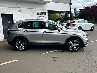 Used 2019 Volkswagen Tiguan Match Silver - Interior and Exterior details 16