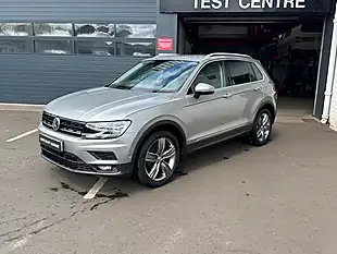 Used 2019 Volkswagen Tiguan Match Silver - Interior and Exterior details 5