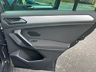 Used 2019 Volkswagen Tiguan Match Urano Grey - Interior and Exterior details 13