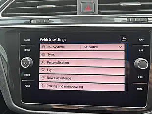Used 2019 Volkswagen Tiguan Match Urano Grey - Interior and Exterior details 18