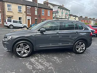 Used 2019 Volkswagen Tiguan Match Urano Grey - Interior and Exterior details 4