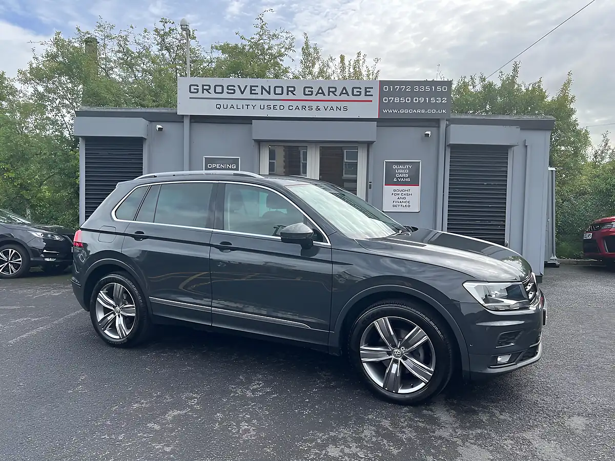 Used 2019 Volkswagen Tiguan Match Urano Grey - Interior and Exterior details 8