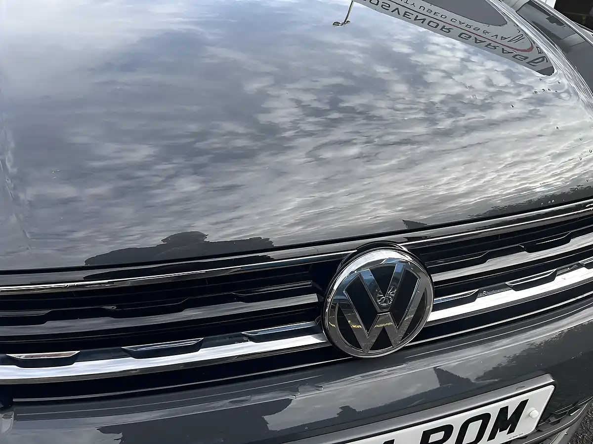 Used 2019 Volkswagen Tiguan Match Urano Grey - Interior and Exterior details 9