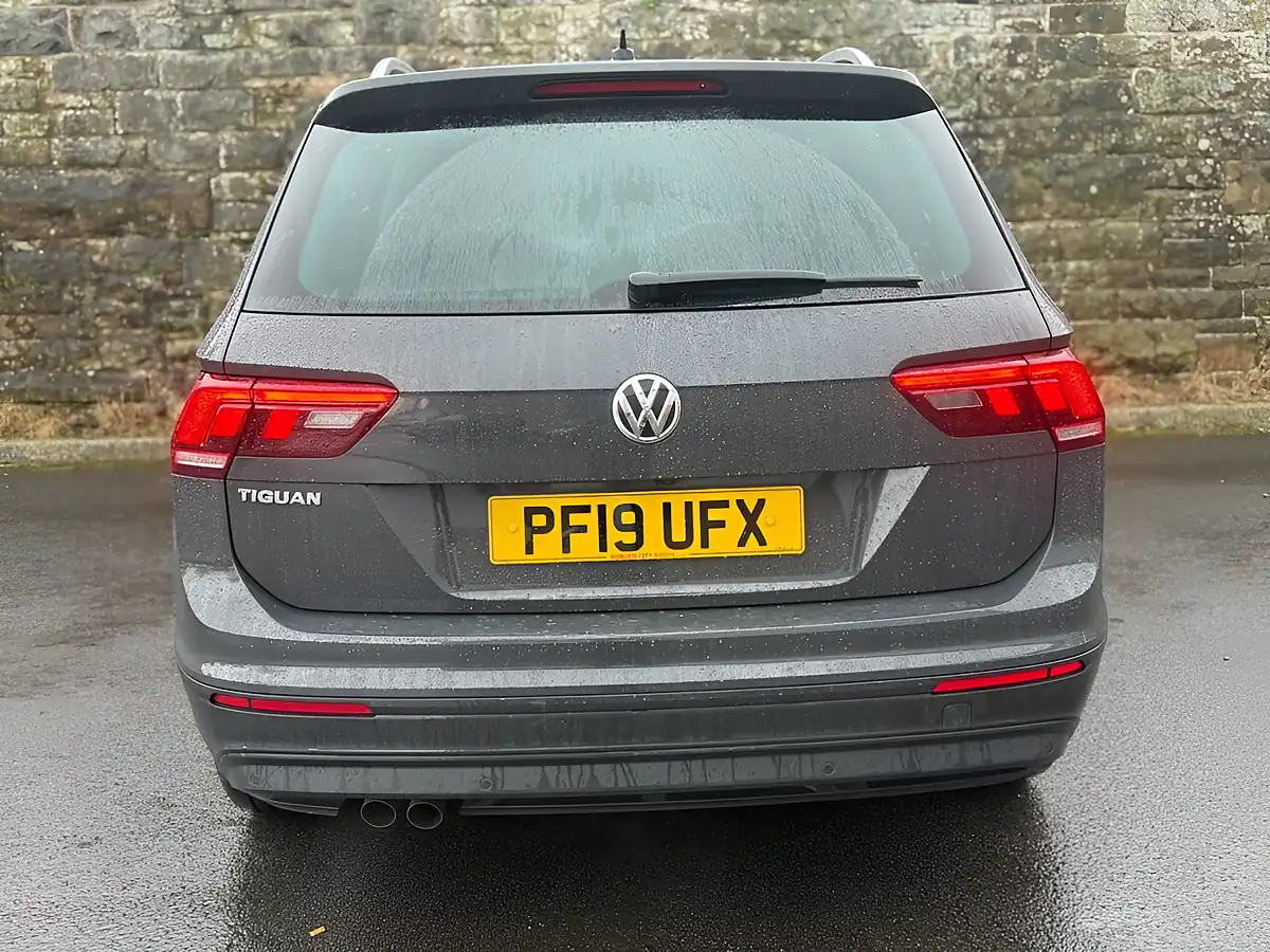 Used 2019 Volkswagen Tiguan Match Urano Grey - Interior and Exterior details 7