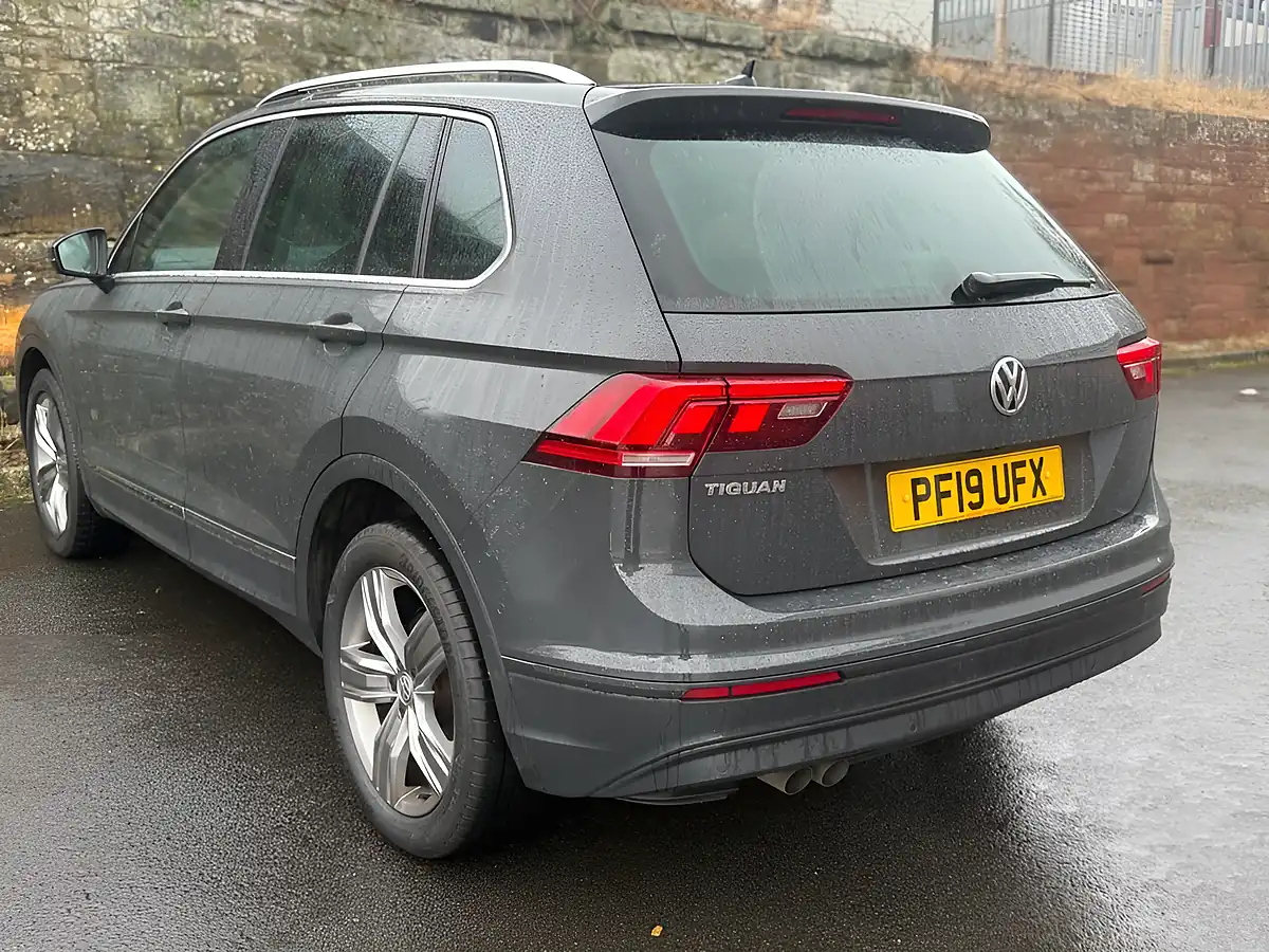 Used 2019 Volkswagen Tiguan Match Urano Grey - Interior and Exterior details 8