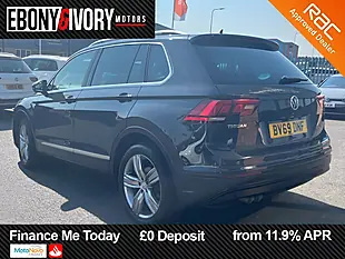Used 2019 Volkswagen Tiguan Match Urano Grey - Interior and Exterior details 4