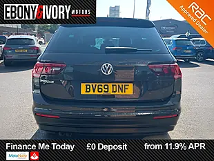 Used 2019 Volkswagen Tiguan Match Urano Grey - Interior and Exterior details 5