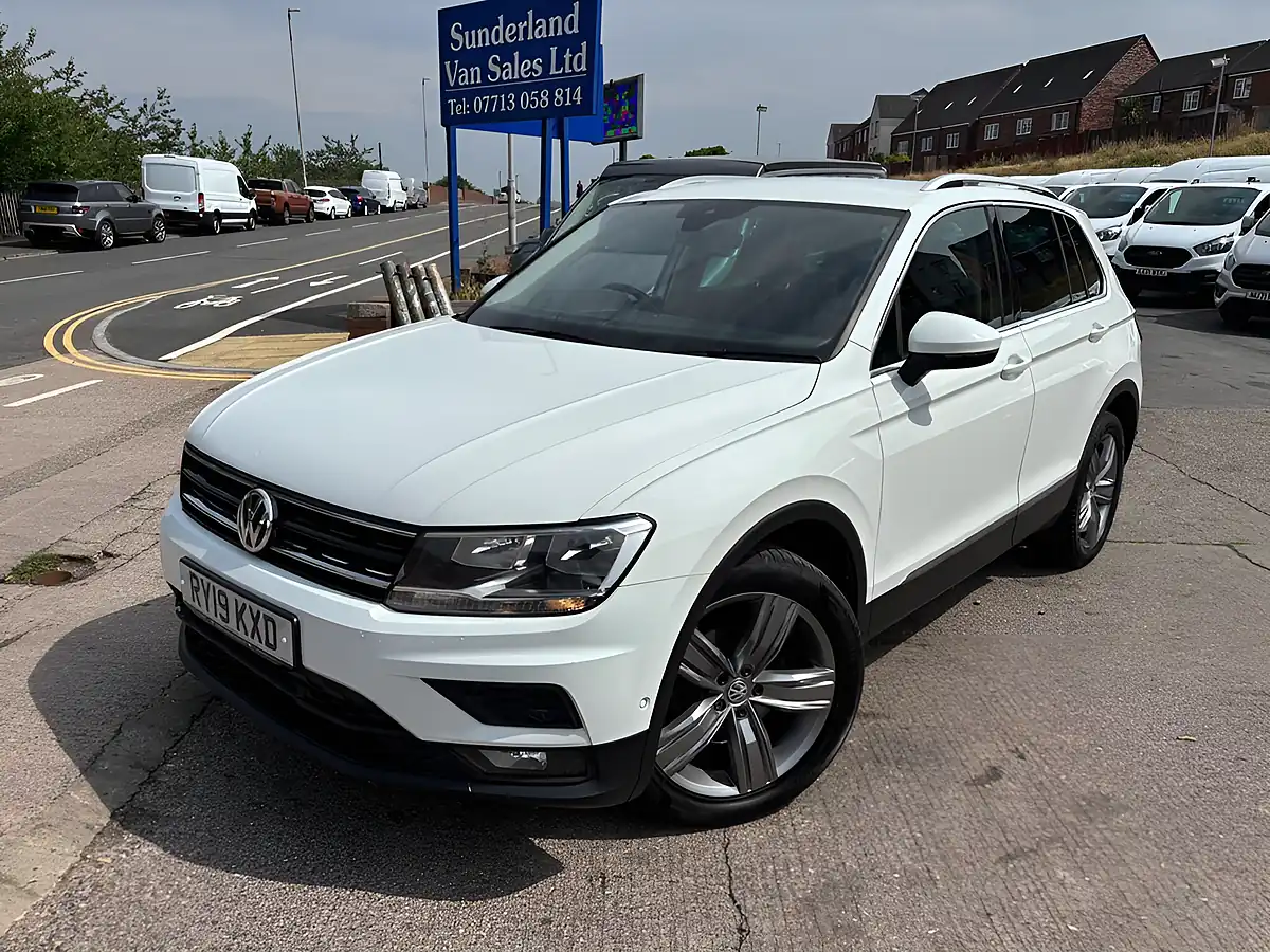 Used 2019 Volkswagen Tiguan Match White - Front View