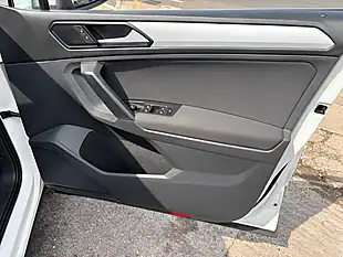 Used 2019 Volkswagen Tiguan Match White - Interior and Exterior details 10