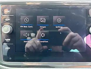 Used 2019 Volkswagen Tiguan Match White - Interior and Exterior details 19