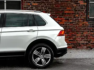 Used 2019 Volkswagen Tiguan Match White - Interior and Exterior details 16