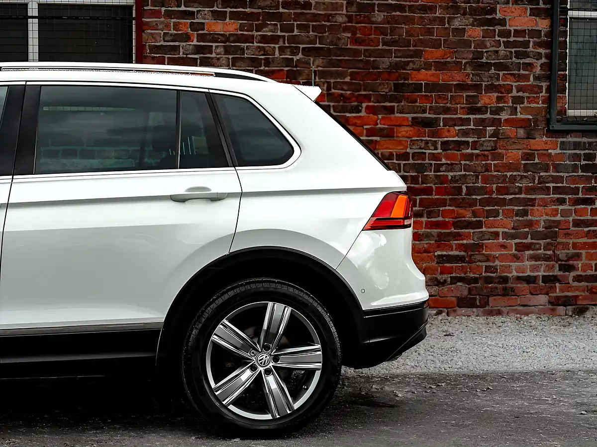 Used 2019 Volkswagen Tiguan Match White - Interior and Exterior details 16