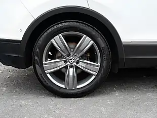 Used 2019 Volkswagen Tiguan Match White - Interior and Exterior details 18