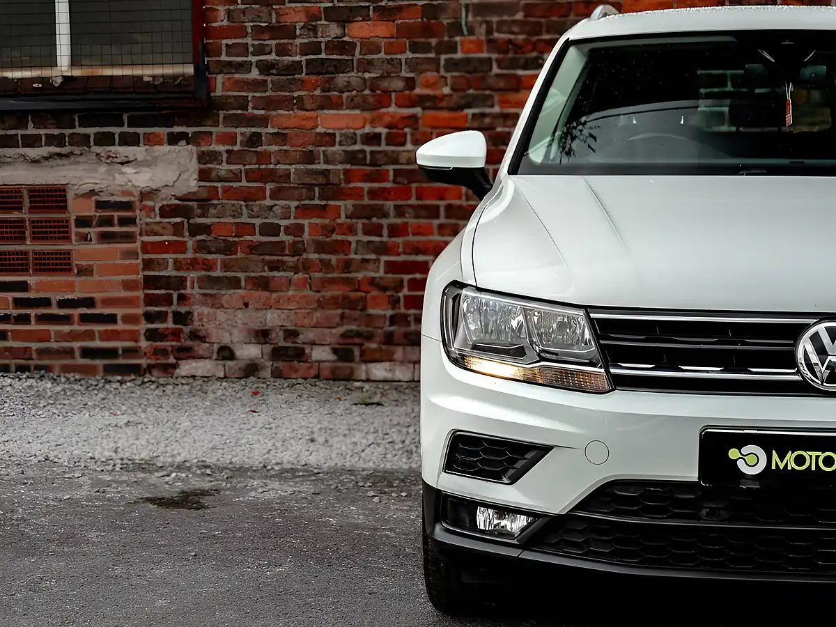 Used 2019 Volkswagen Tiguan Match White - Interior and Exterior details 5