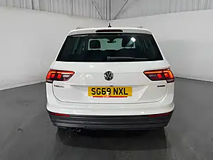 Used 2019 Volkswagen Tiguan Match White - Interior and Exterior details 15