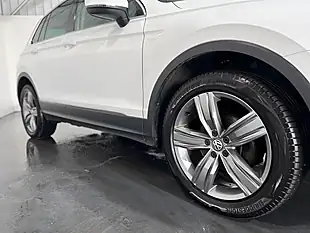 Used 2019 Volkswagen Tiguan Match White - Interior and Exterior details 8