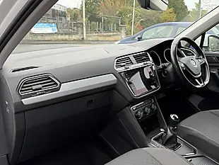 Used 2019 Volkswagen Tiguan Match White - Interior and Exterior details 14