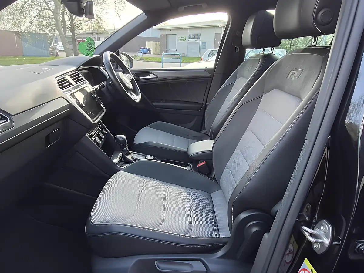 Used 2019 Volkswagen Tiguan R-Line Black - Interior and Exterior details 11