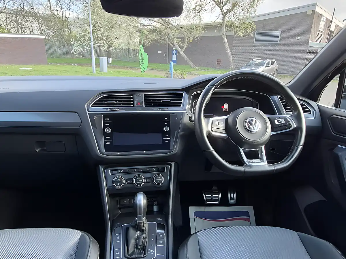 Used 2019 Volkswagen Tiguan R-Line Black - Interior and Exterior details 13