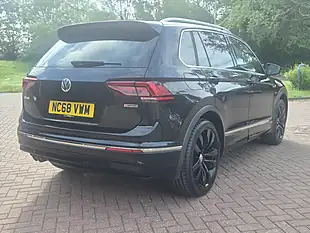 Used 2019 Volkswagen Tiguan R-Line Black - Interior and Exterior details 3