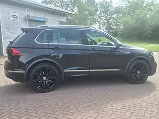 Used 2019 Volkswagen Tiguan R-Line Black - Interior and Exterior details 5