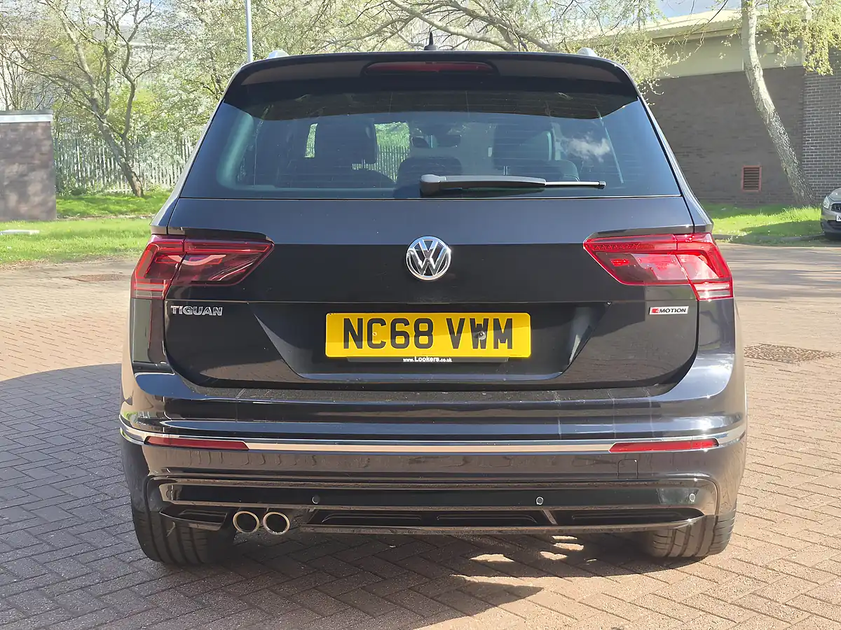 Used 2019 Volkswagen Tiguan R-Line Black - Interior and Exterior details 7
