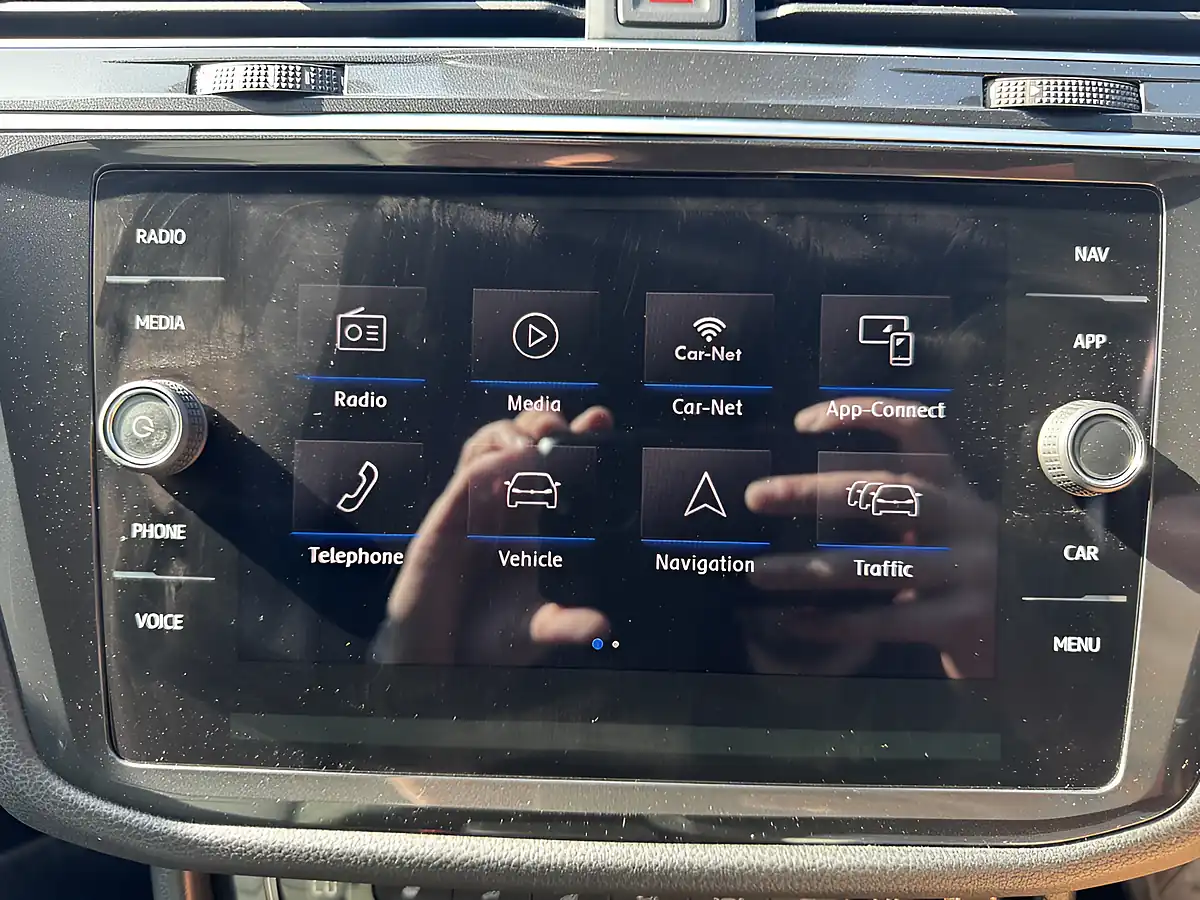 Used 2019 Volkswagen Tiguan R-Line Black - Interior and Exterior details 17
