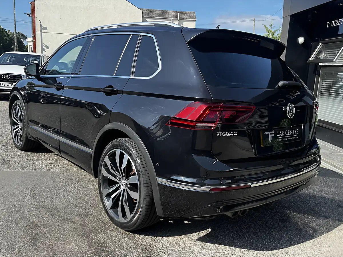 Used 2019 Volkswagen Tiguan R-Line Black - Interior and Exterior details 6