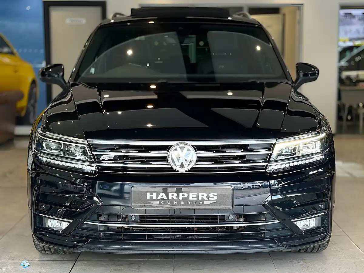 Used 2019 Volkswagen Tiguan R-Line Black - Interior and Exterior details 2