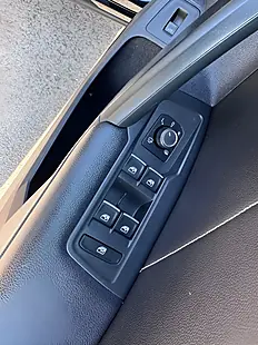 Used 2019 Volkswagen Tiguan R-Line Black - Interior and Exterior details 13