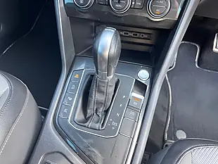 Used 2019 Volkswagen Tiguan R-Line Black - Interior and Exterior details 17