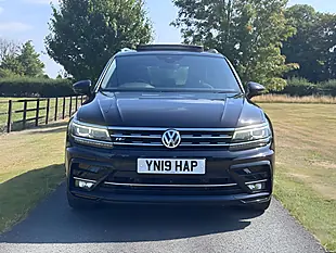 Used 2019 Volkswagen Tiguan R-Line Black - Interior and Exterior details 9