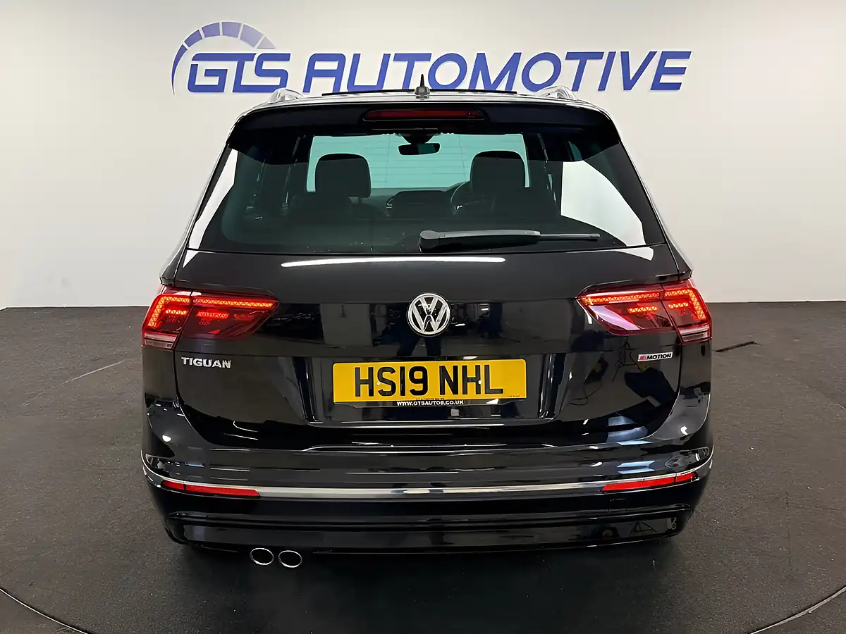 Used 2019 Volkswagen Tiguan R-Line Deep Black - Interior and Exterior details 10
