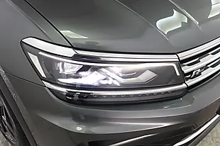 Used 2019 Volkswagen Tiguan R-Line Grey - Interior and Exterior details 10