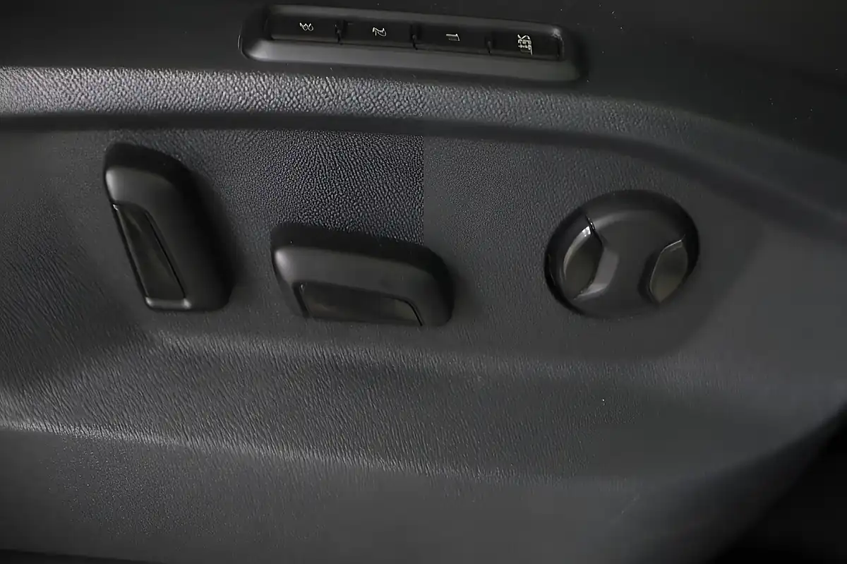 Used 2019 Volkswagen Tiguan R-Line Grey - Interior and Exterior details 19