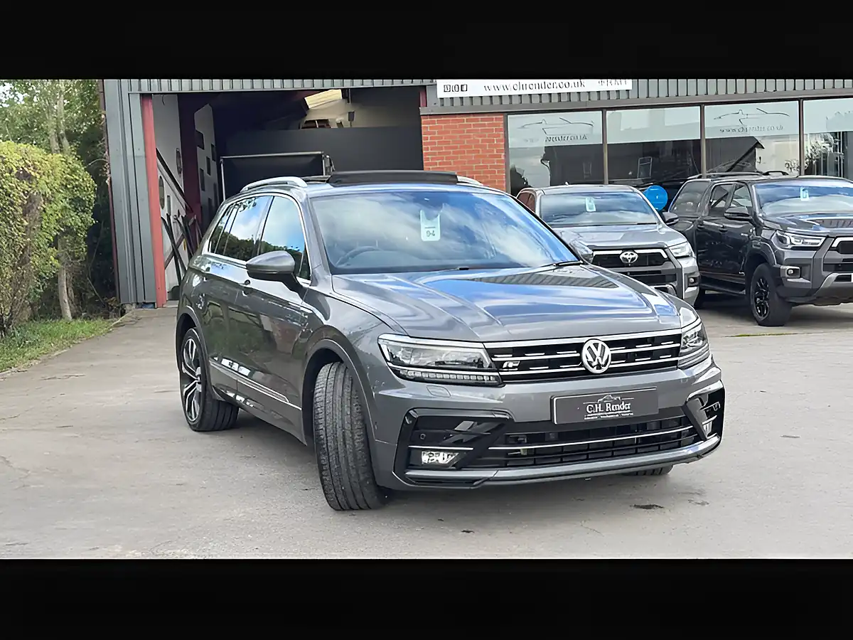 Used 2019 Volkswagen Tiguan R-Line Grey - Interior and Exterior details 13