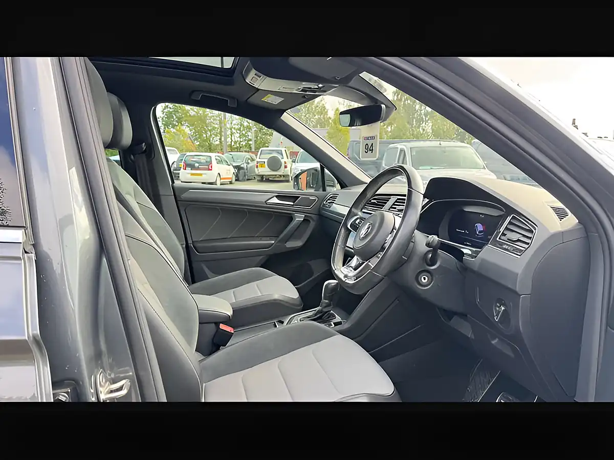 Used 2019 Volkswagen Tiguan R-Line Grey - Interior and Exterior details 17